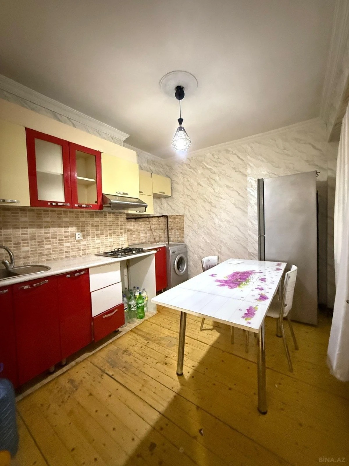 Satılır 2 otaqlı mənzil 75 m²