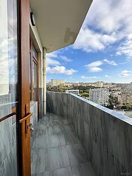 Satılır 3 otaqlı mənzil 115 m²