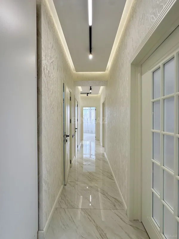 Satılır 3 otaqlı mənzil 115 m²