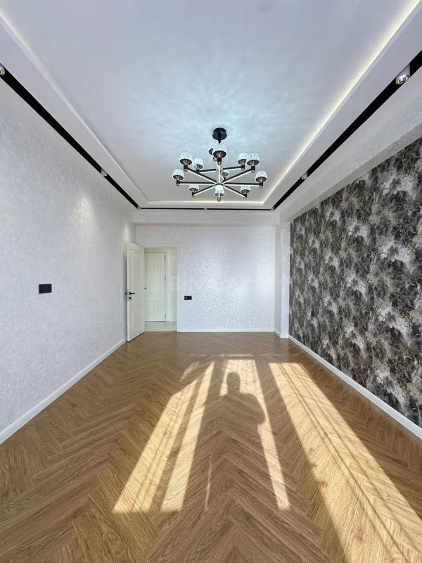 Satılır 3 otaqlı mənzil 115 m²