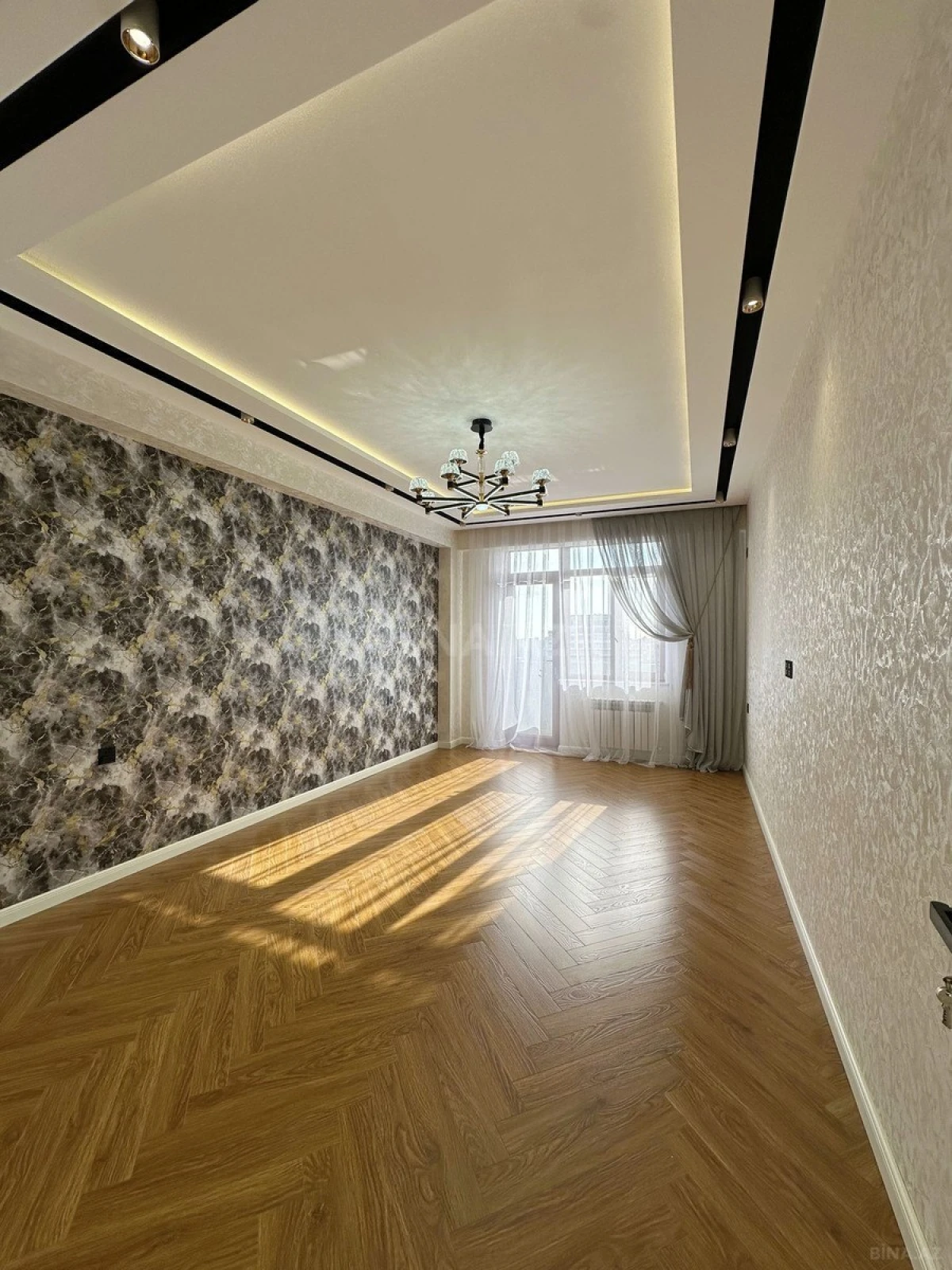 Satılır 3 otaqlı mənzil 115 m²