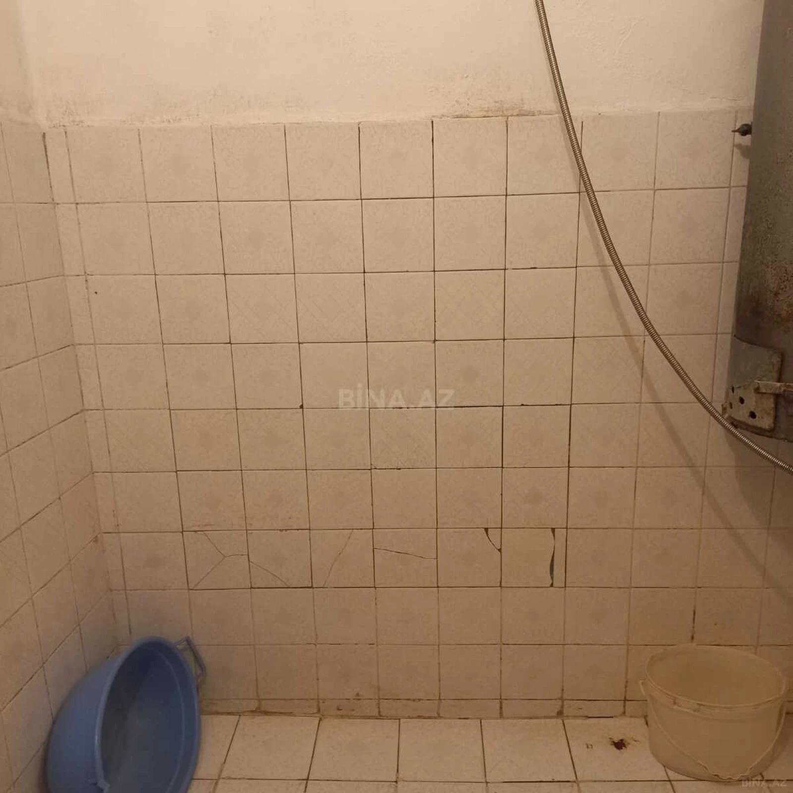 Satılır 4 otaqlı mənzil 95 m²