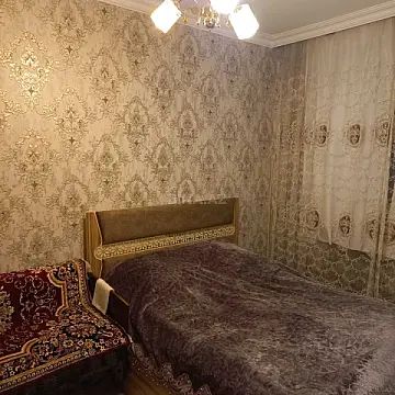 Satılır 4 otaqlı mənzil 95 m²