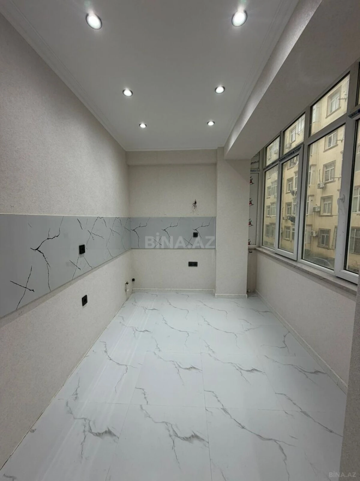 Satılır 2 otaqlı mənzil 59 m²