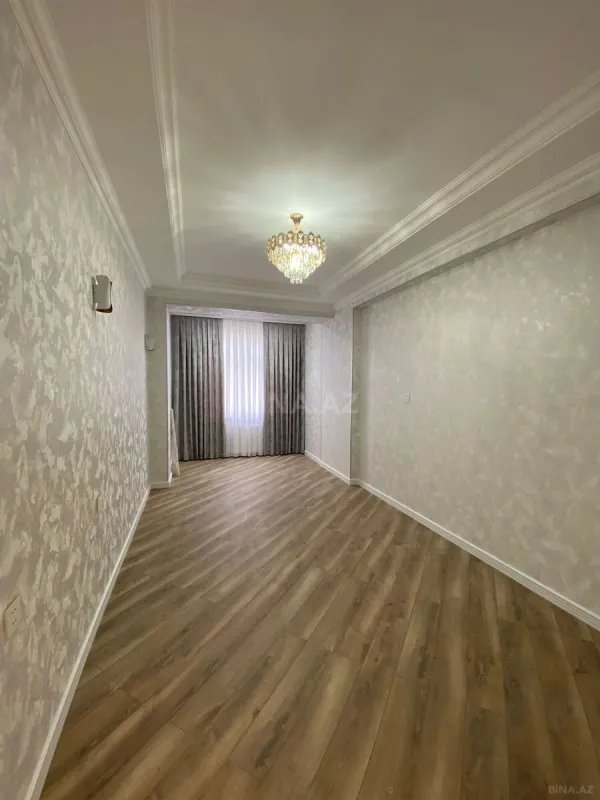 Satılır 3 otaqlı mənzil 160 m²