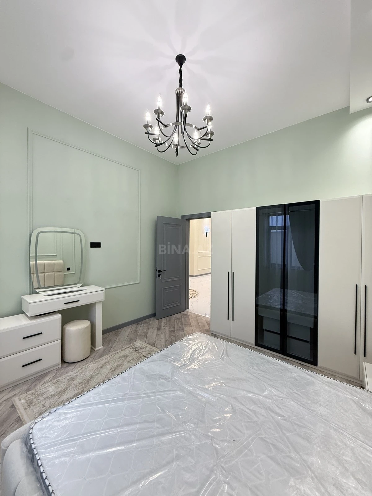 Satılır 4 otaqlı həyət evi 170 m²