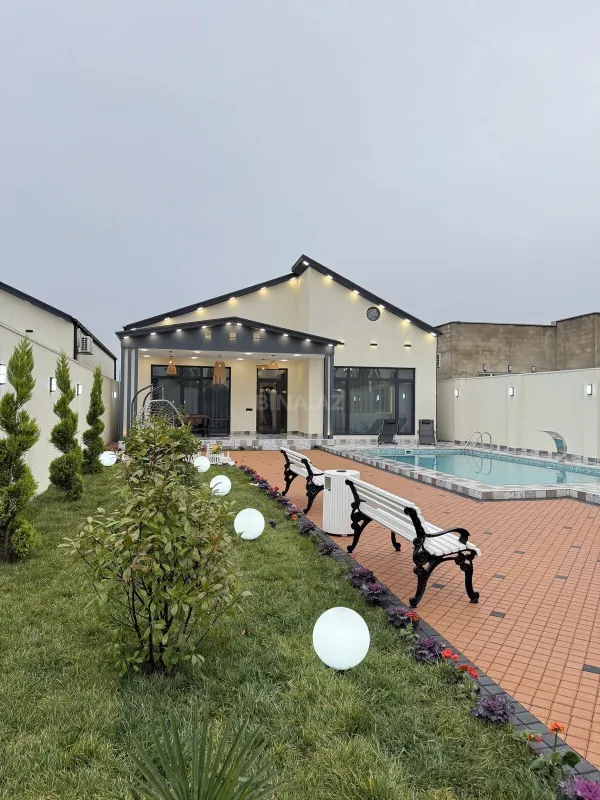 Satılır 4 otaqlı həyət evi 170 m²