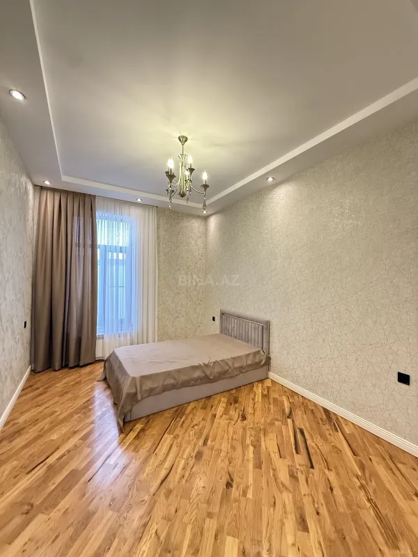 Satılır 4 otaqlı həyət evi 140 m²
