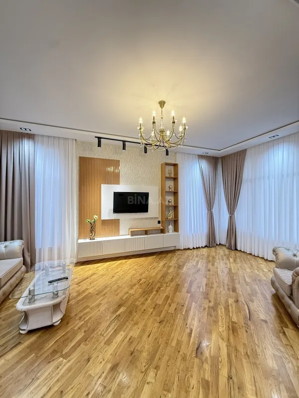 Satılır 4 otaqlı həyət evi 140 m²