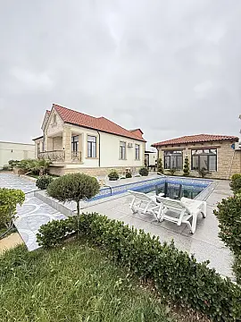 Satılır 4 otaqlı həyət evi 140 m²
