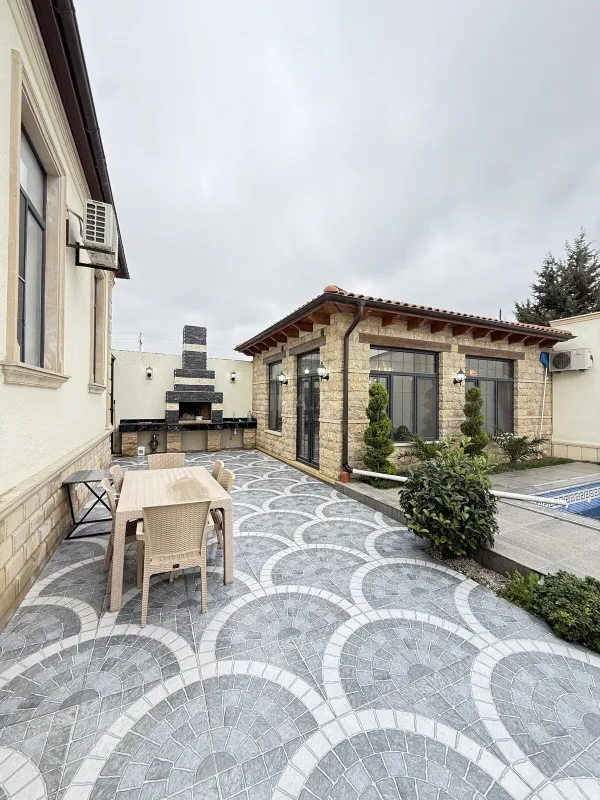 Satılır 4 otaqlı həyət evi 140 m²