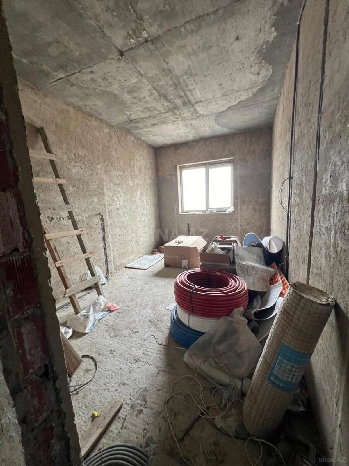 Satılır 3 otaqlı mənzil 88.8 m²