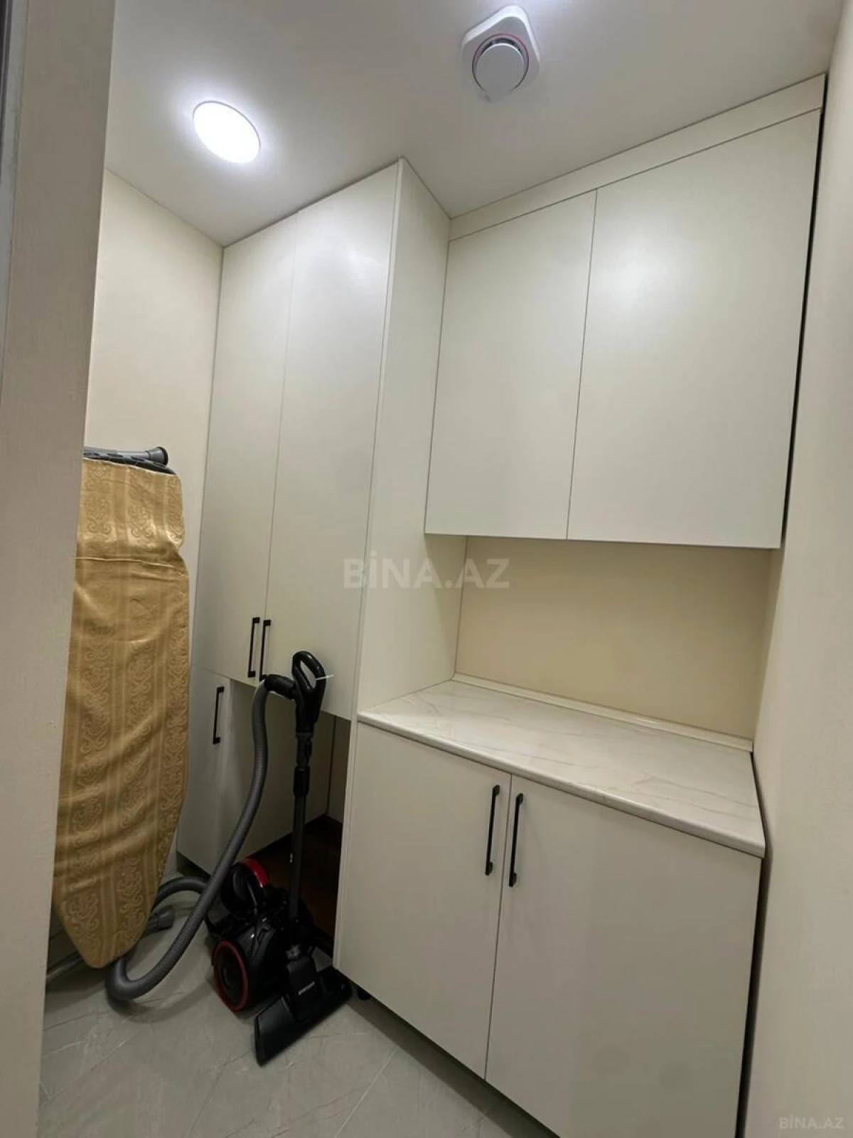 Kirayə verilir 3 otaqlı mənzil 127 m²