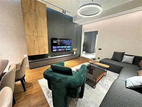 Kirayə verilir 3 otaqlı mənzil 145 m²