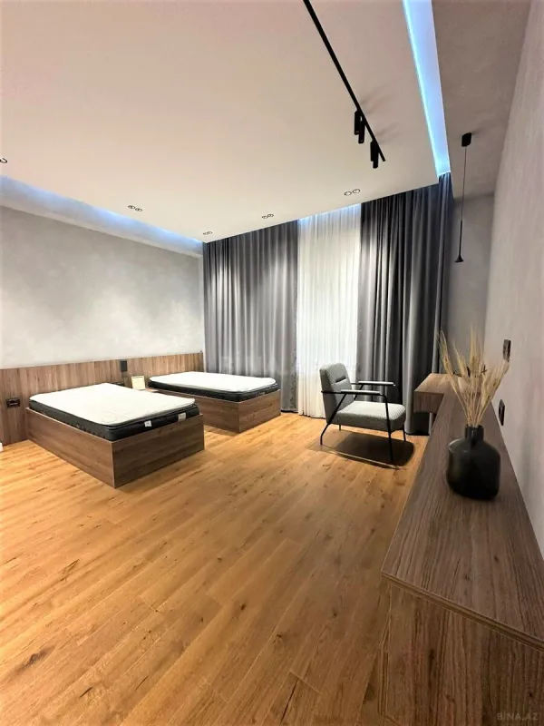 Kirayə verilir 3 otaqlı mənzil 145 m²