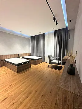 Kirayə verilir 3 otaqlı mənzil 145 m²
