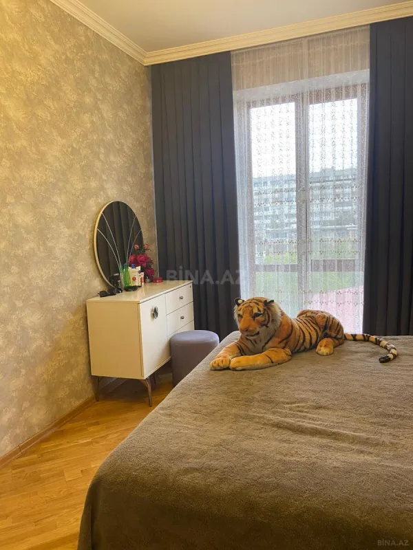 Satılır 3 otaqlı mənzil 120 m²