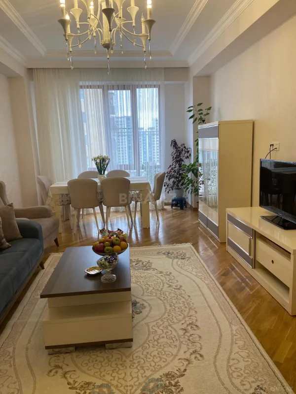 Satılır 3 otaqlı mənzil 120 m²