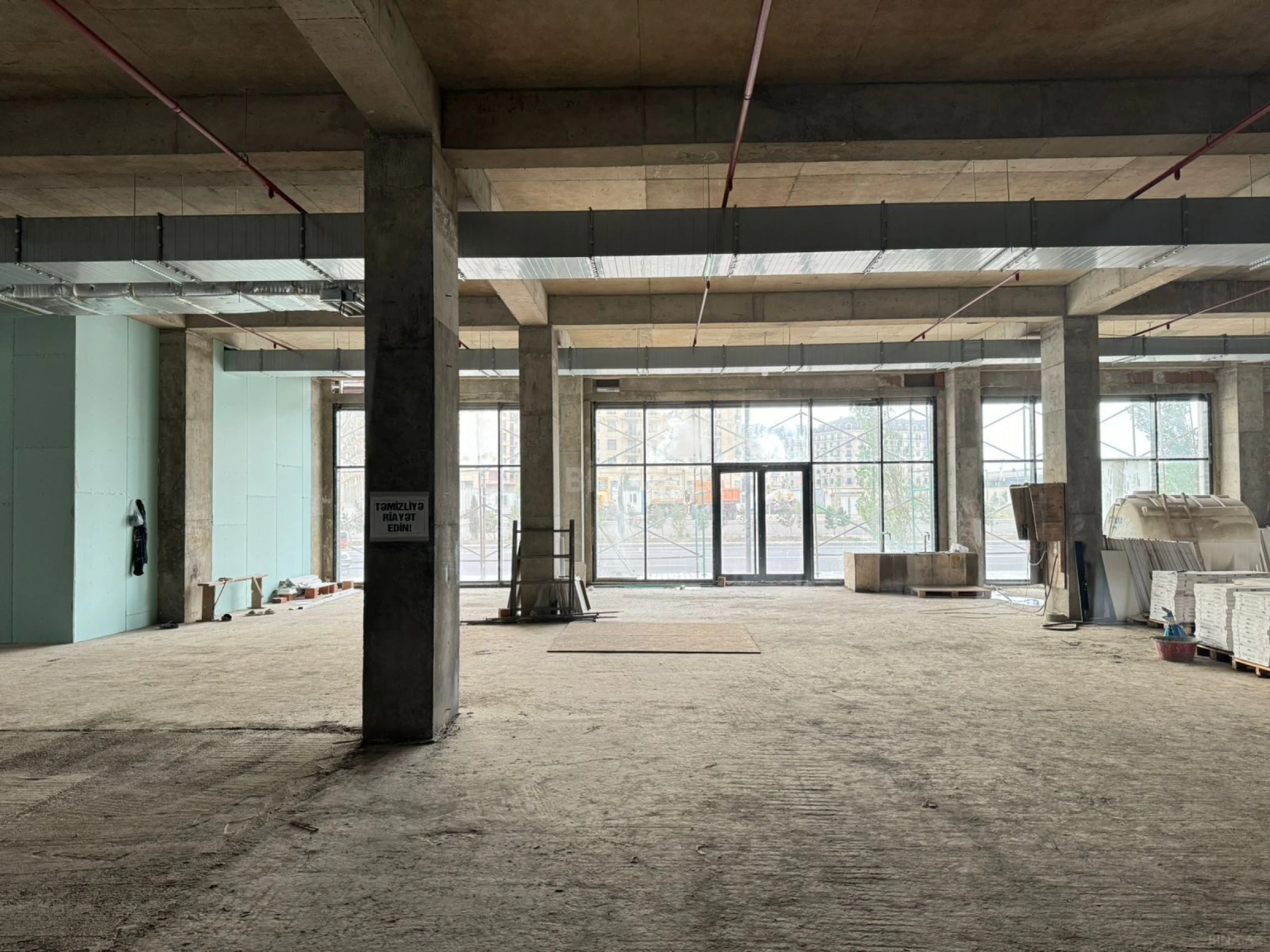 Satılır obyekt 115 m²