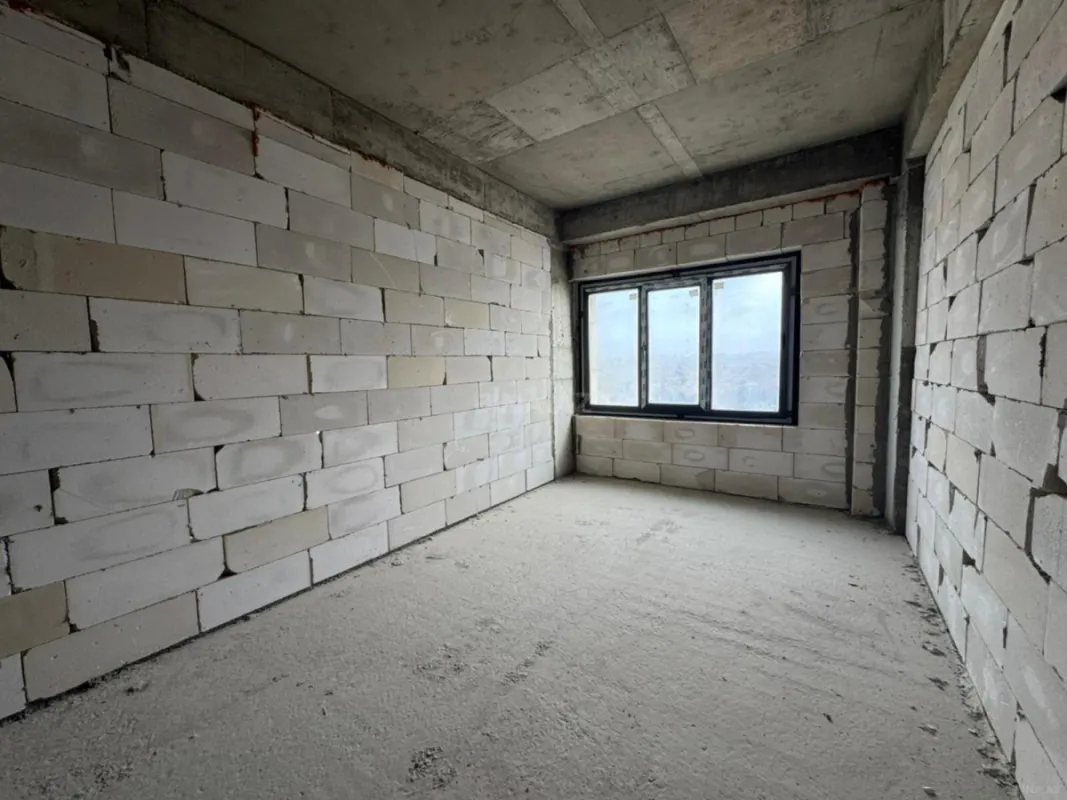 Satılır 2 otaqlı mənzil 98 m²