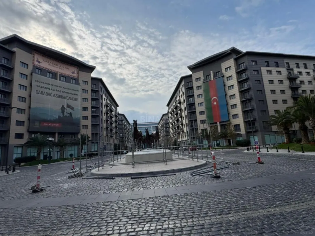 Satılır 2 otaqlı mənzil 98 m²