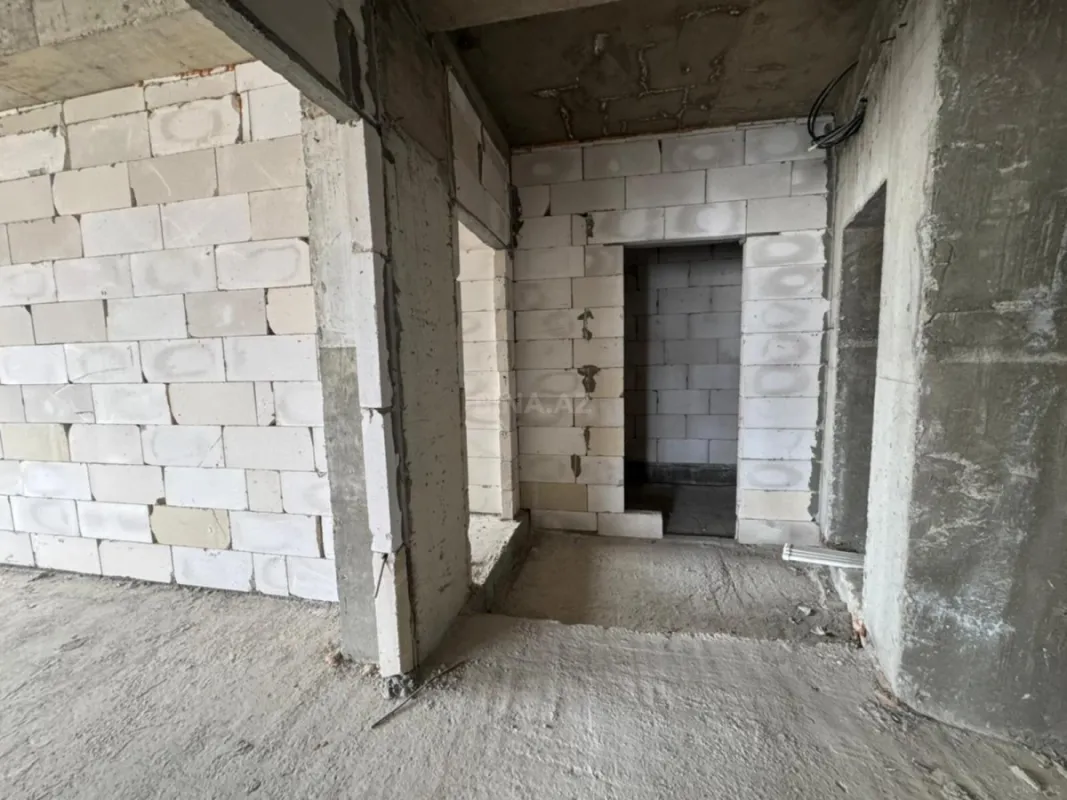 Satılır 2 otaqlı mənzil 98 m²