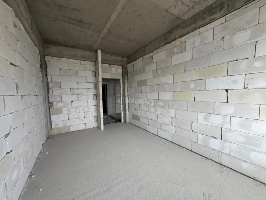 Satılır 2 otaqlı mənzil 98 m²