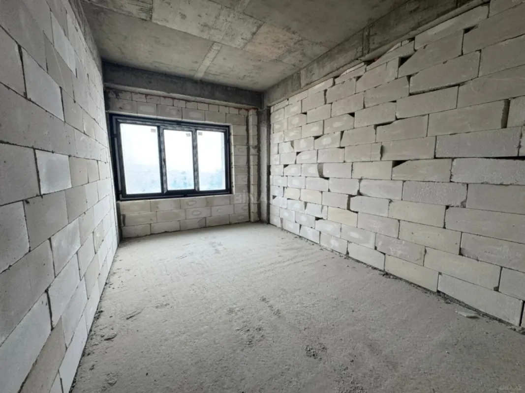 Satılır 2 otaqlı mənzil 98 m²