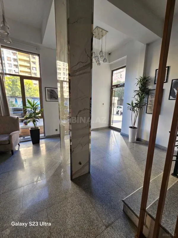 Satılır 3 otaqlı mənzil 140 m²
