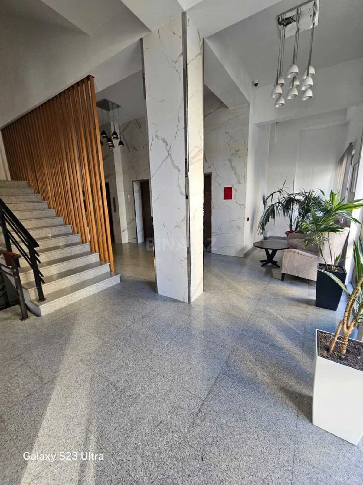 Satılır 3 otaqlı mənzil 140 m²