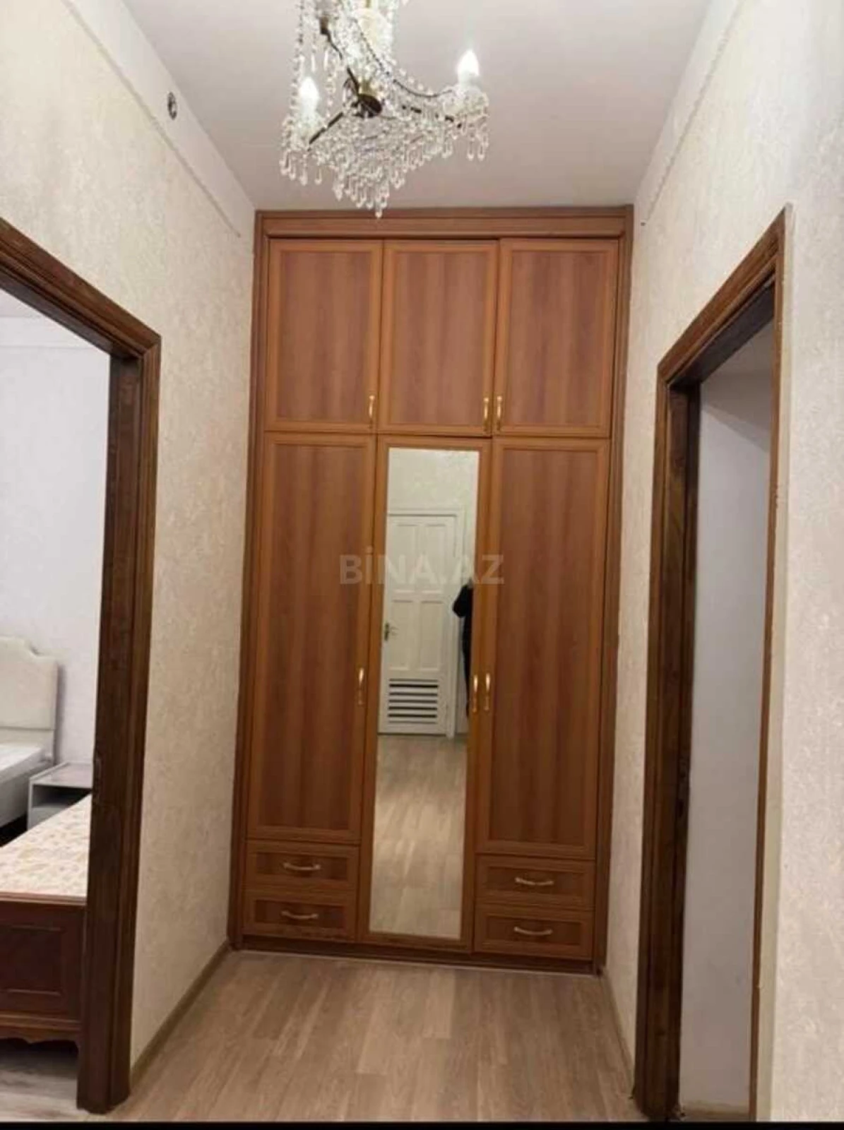 Kirayə verilir 2 otaqlı mənzil 72 m²