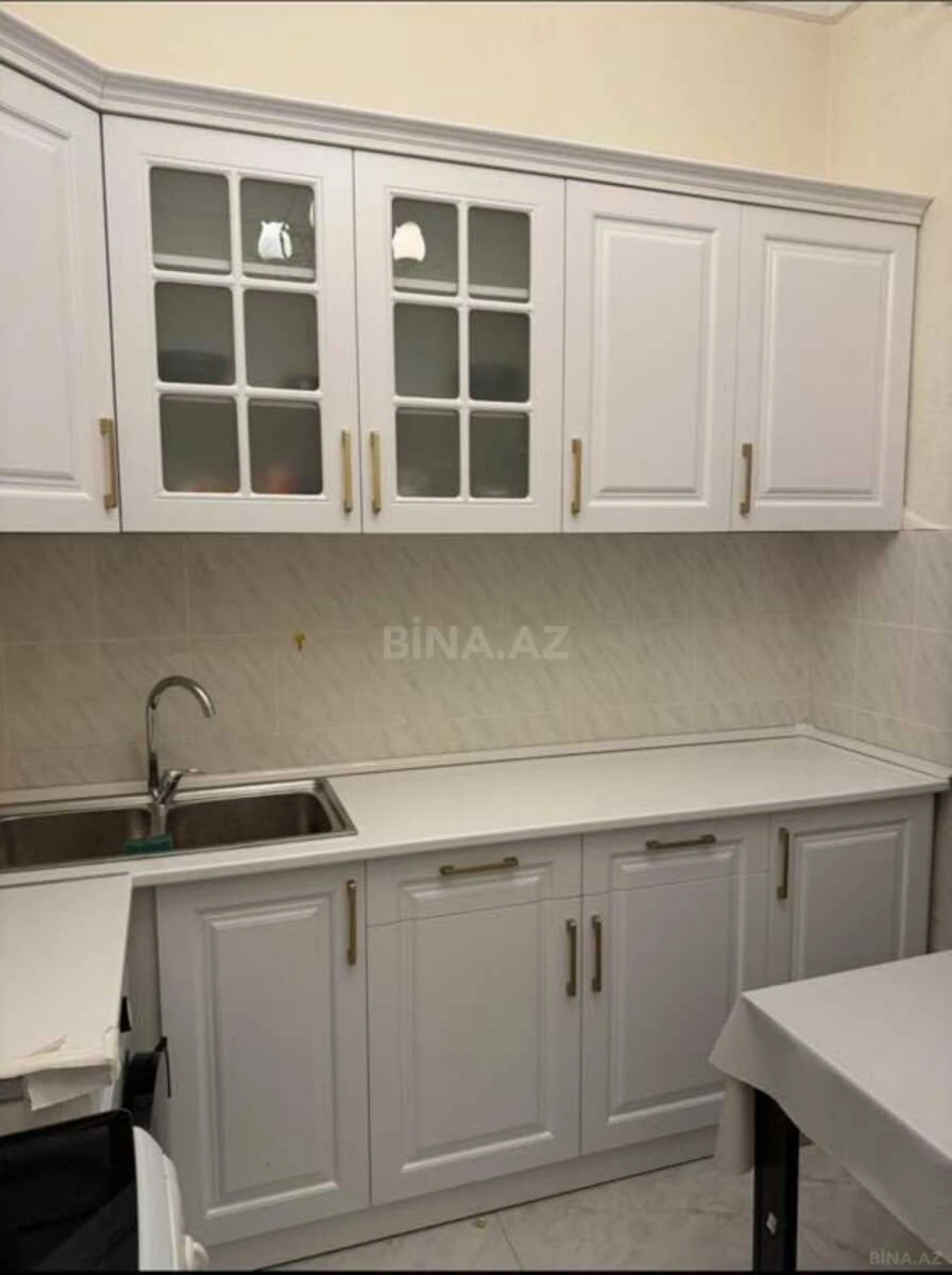 Kirayə verilir 2 otaqlı mənzil 72 m²