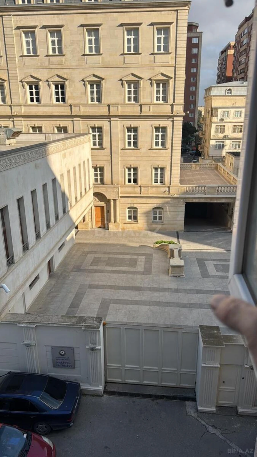 Kirayə verilir 2 otaqlı mənzil 72 m²