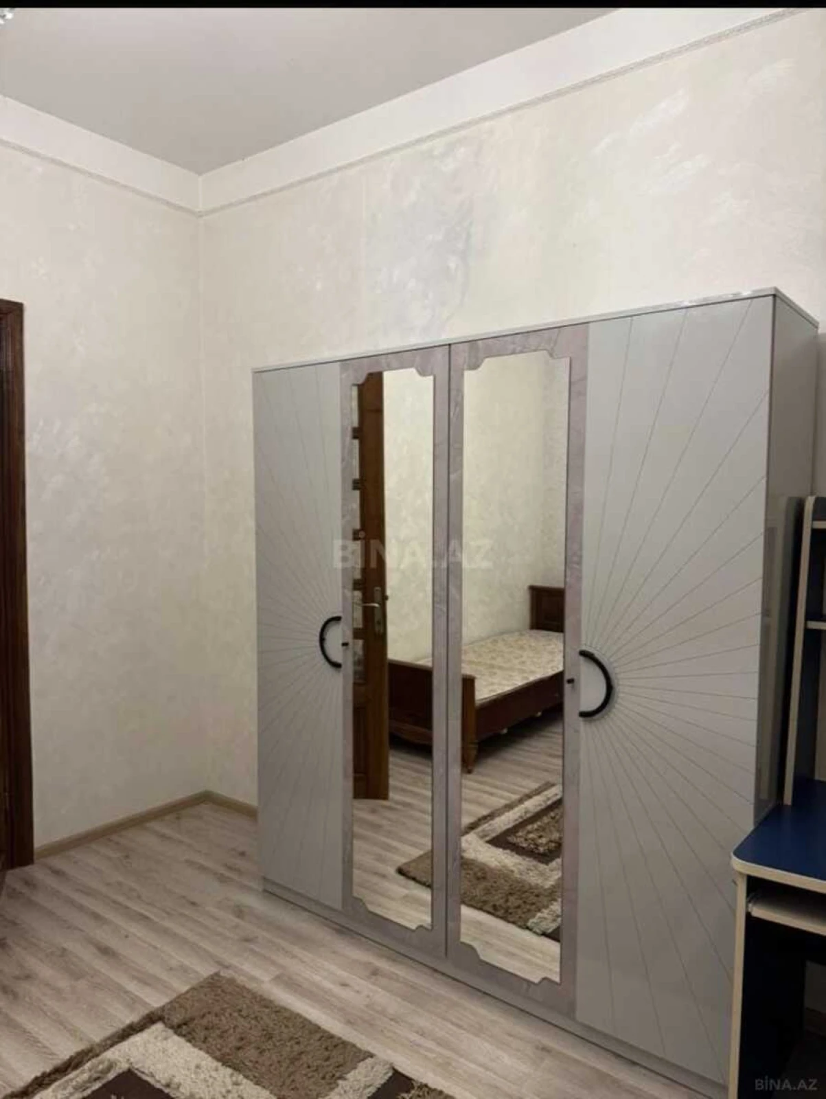 Kirayə verilir 2 otaqlı mənzil 72 m²