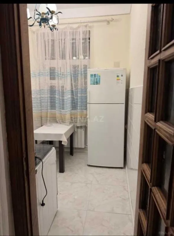 Kirayə verilir 2 otaqlı mənzil 72 m²