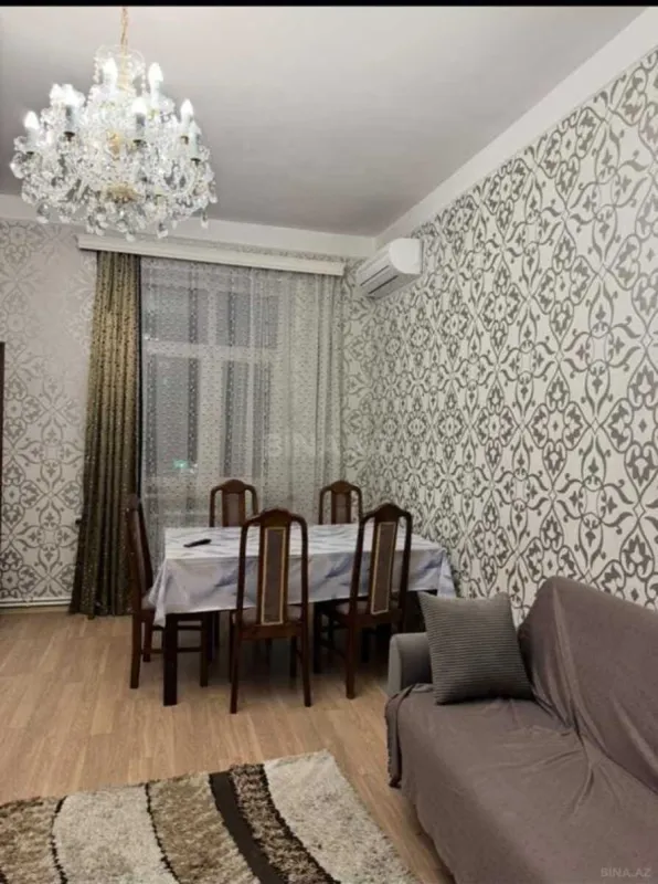 Kirayə verilir 2 otaqlı mənzil 72 m²
