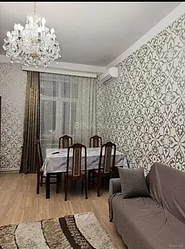 Kirayə verilir 2 otaqlı mənzil 72 m²