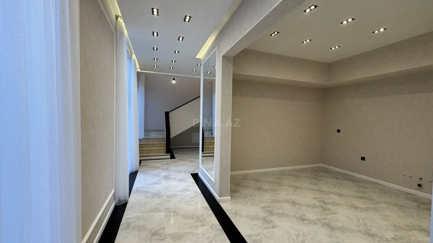 Satılır 4 otaqlı həyət evi 210 m²