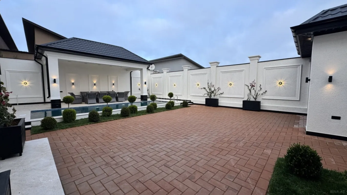 Satılır 4 otaqlı həyət evi 210 m²
