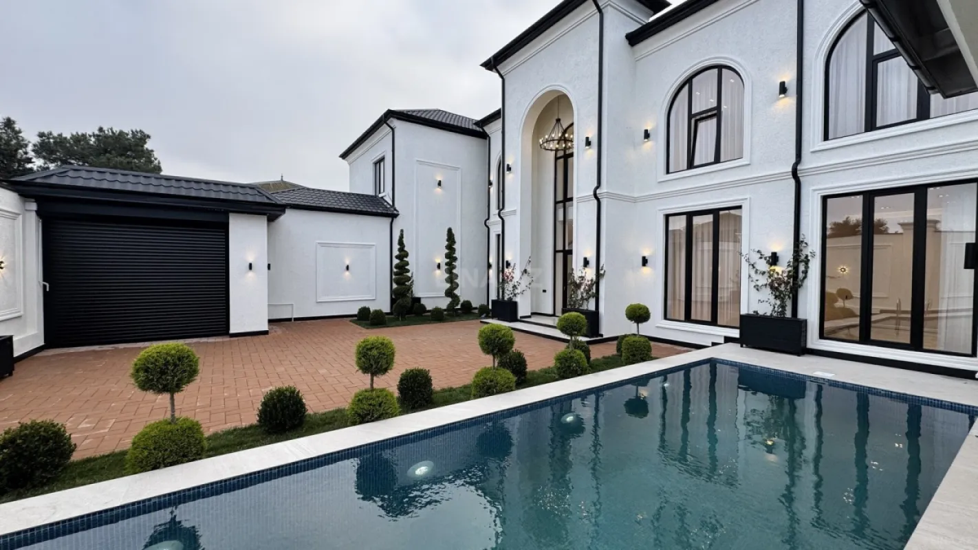 Satılır 4 otaqlı həyət evi 210 m²