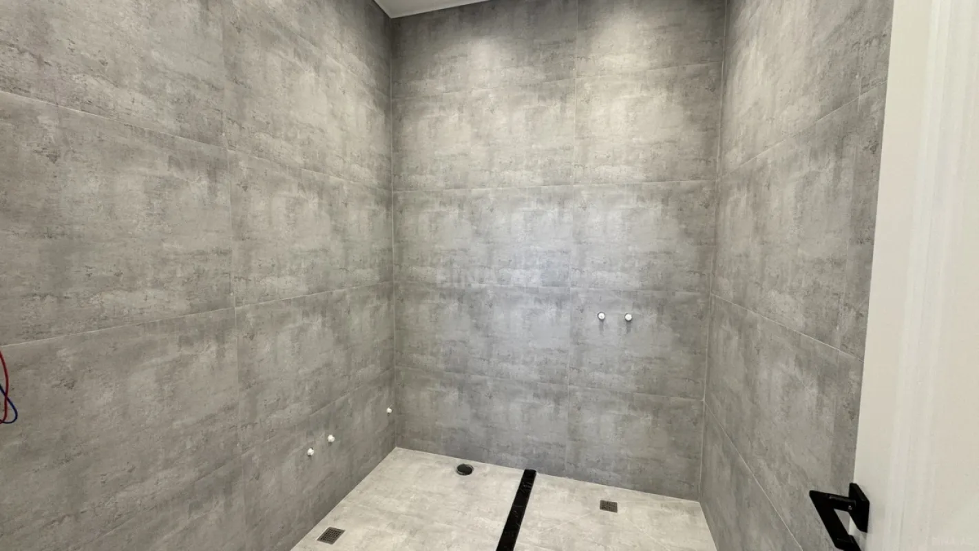 Satılır 4 otaqlı həyət evi 210 m²