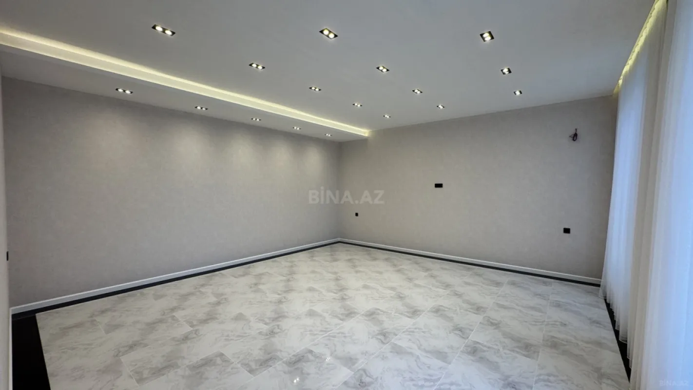 Satılır 4 otaqlı həyət evi 210 m²