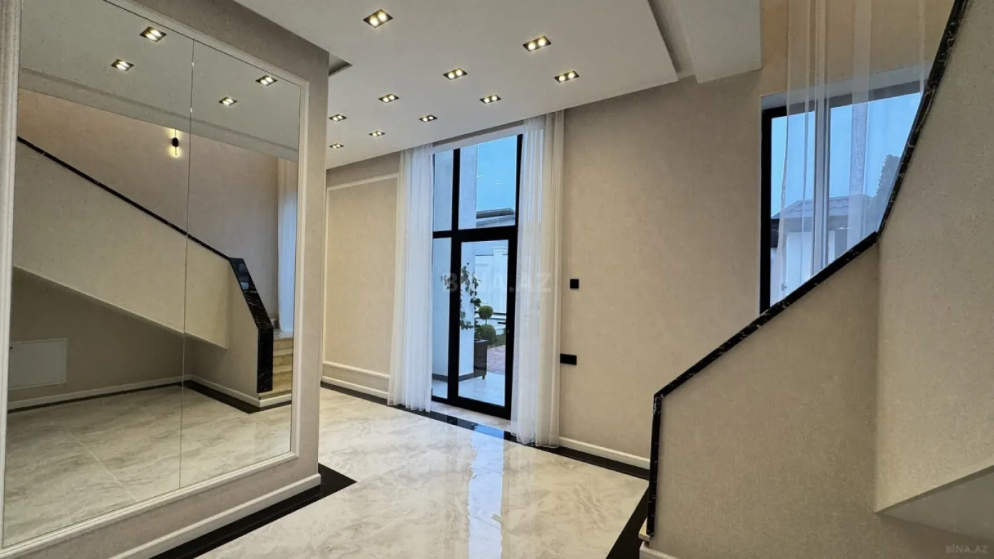 Satılır 4 otaqlı həyət evi 210 m²