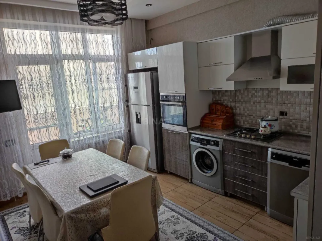 Kirayə verilir 3 otaqlı mənzil 102 m²
