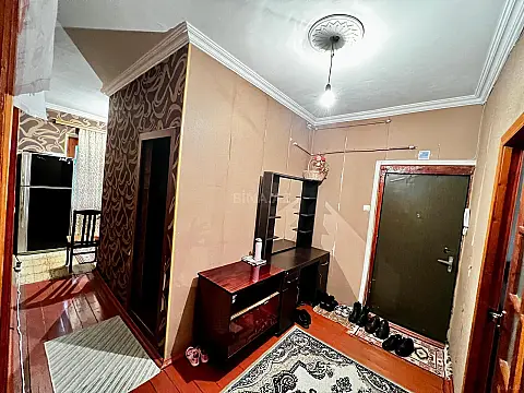 Satılır 3 otaqlı mənzil 70 m² — Bakı, Qaraçuxur 3 otaq 70.00 m²