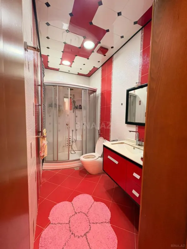 Satılır 4 otaqlı mənzil 170 m²