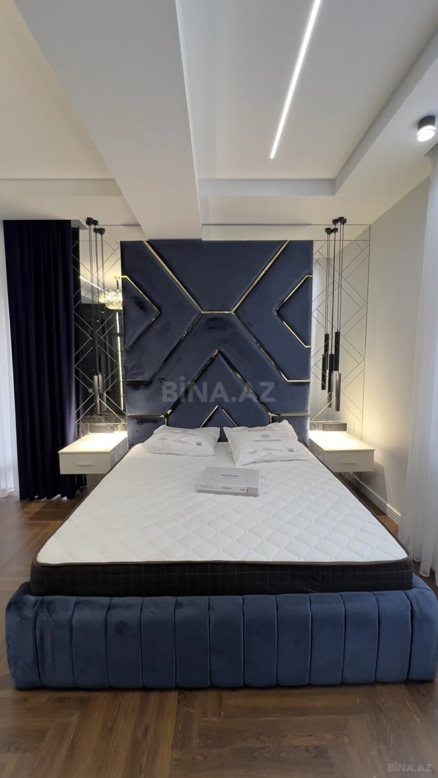 Satılır 4 otaqlı mənzil 230 m²