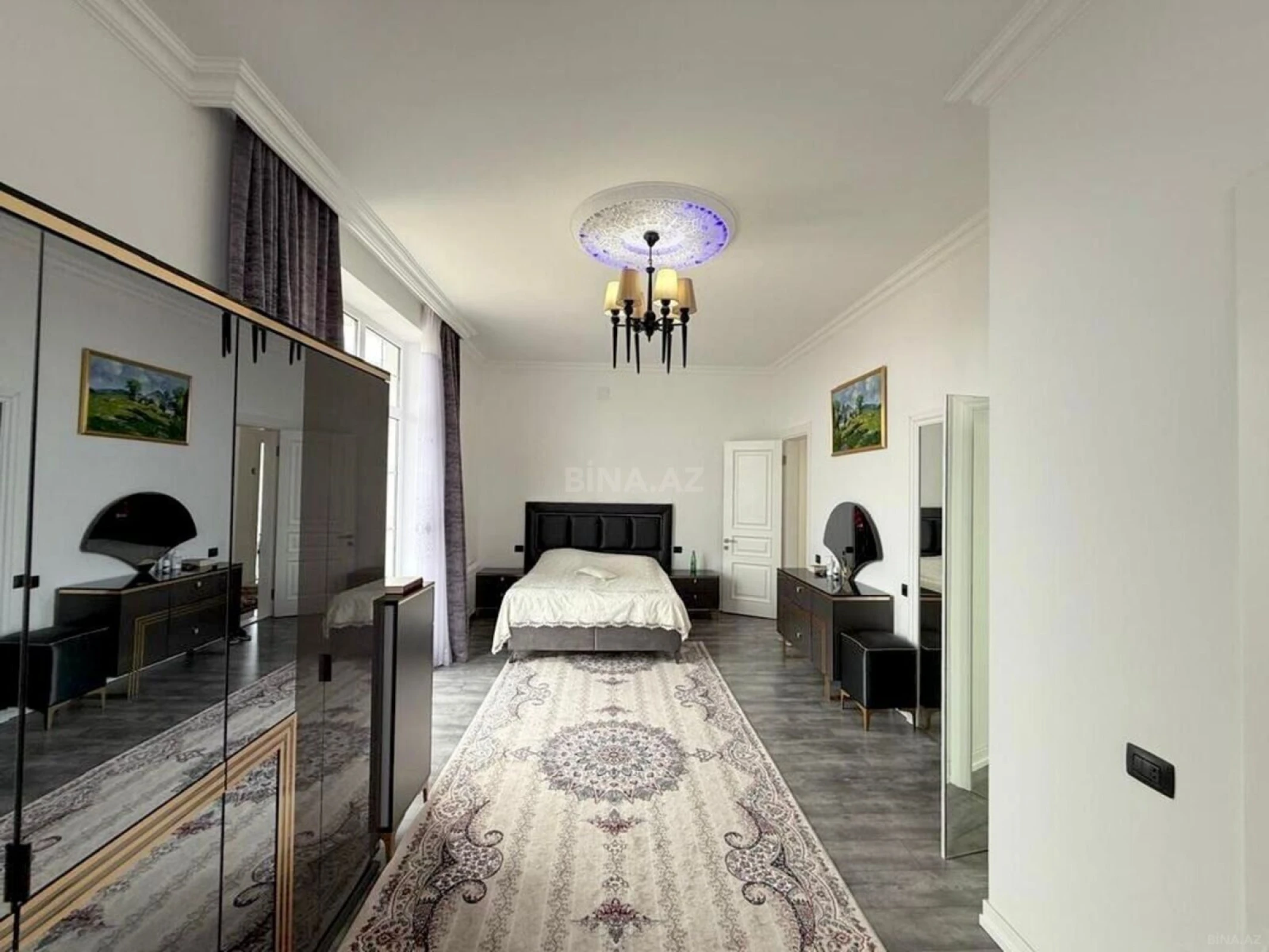 Satılır 7 otaqlı həyət evi 330 m²