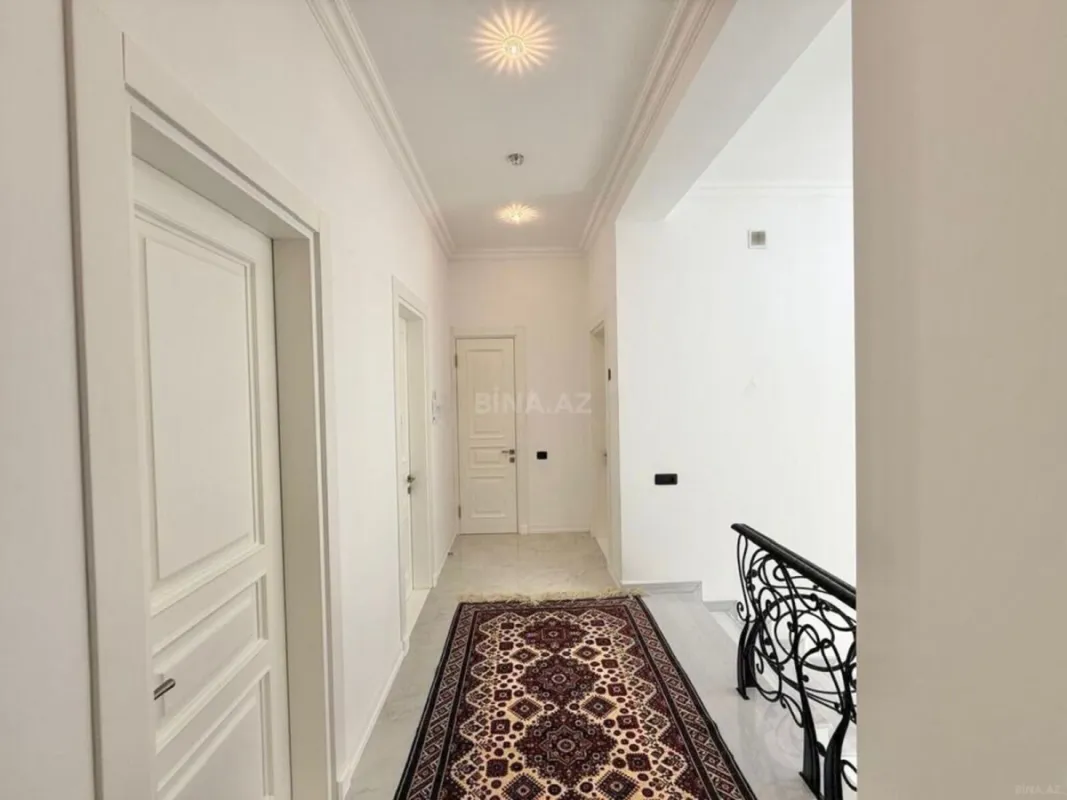 Satılır 7 otaqlı həyət evi 330 m²