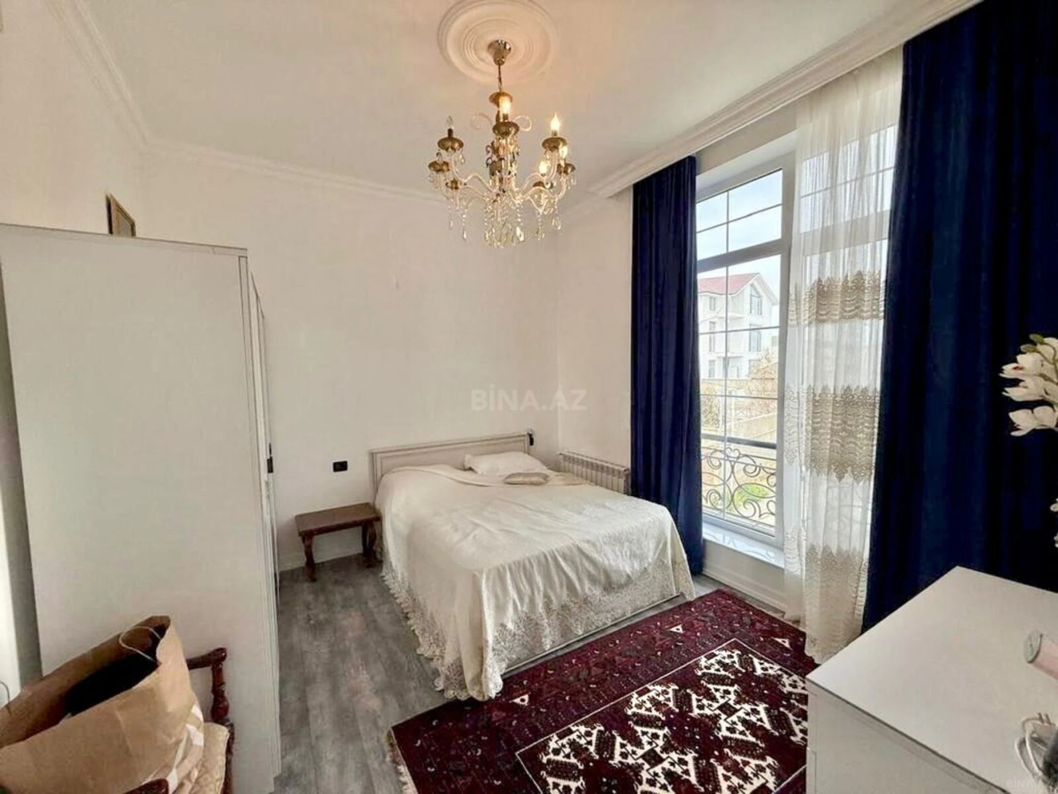 Satılır 7 otaqlı həyət evi 330 m²